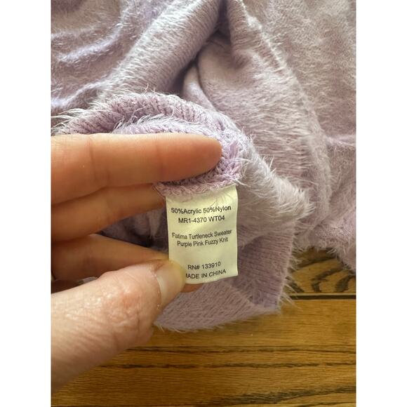 Show me your Mumu Fatima Turtleneck Sweater Purple Pink NWT Size M - Picture 7 of 7